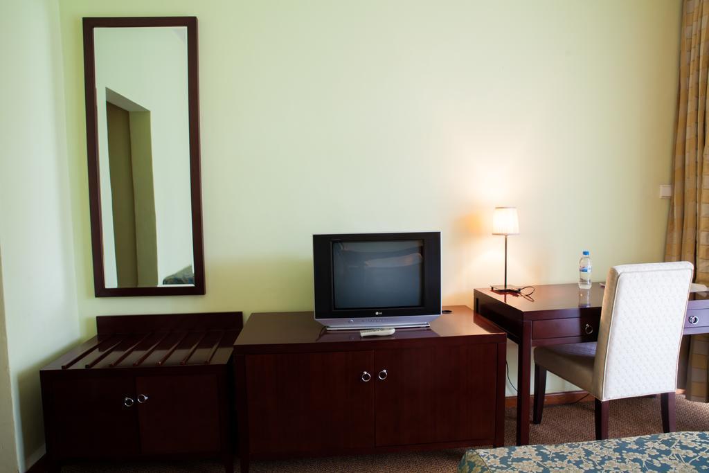 Gorillas Lake Kivu Hotel Gisenyi Room photo