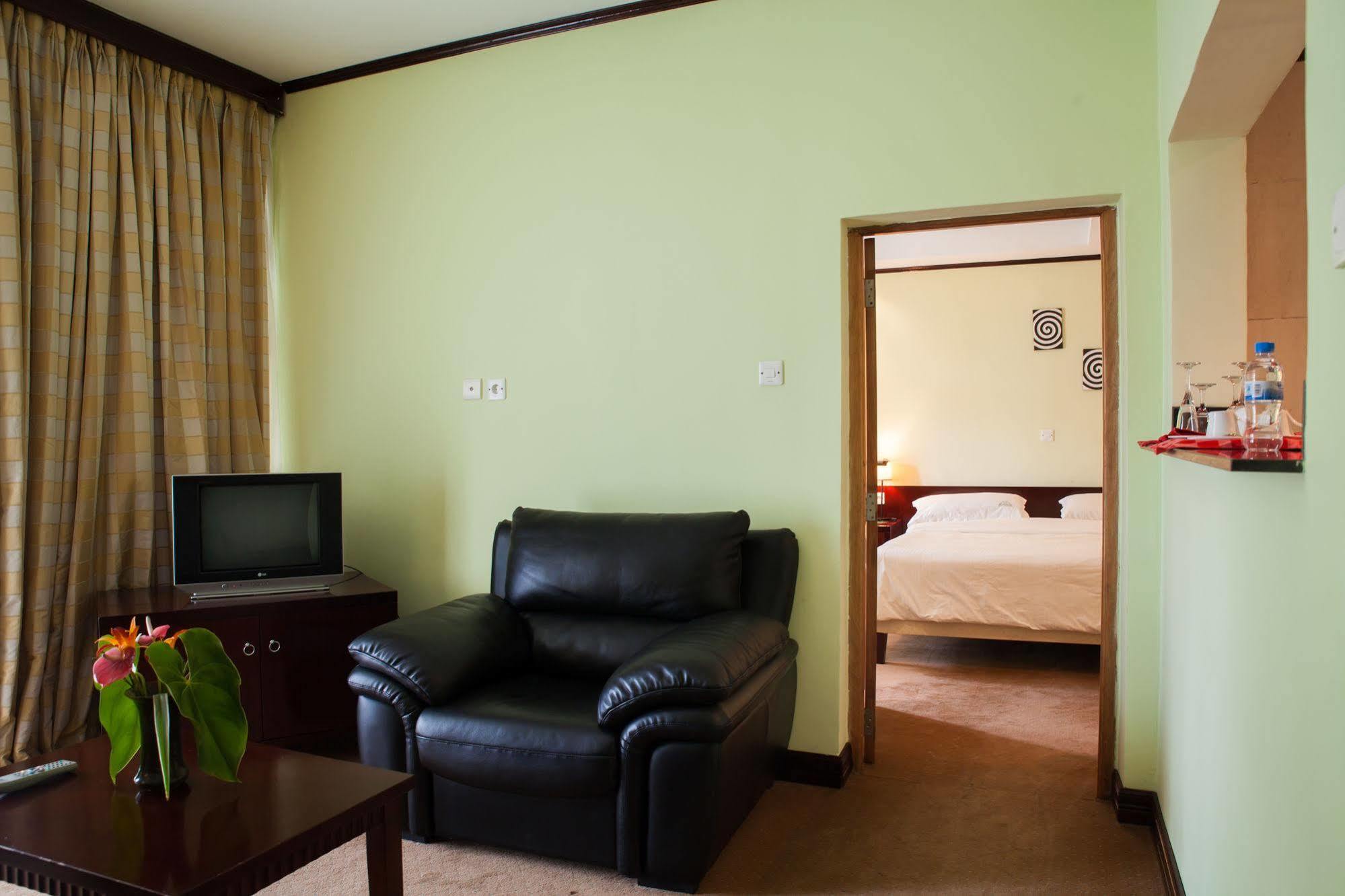 Gorillas Lake Kivu Hotel Gisenyi Exterior photo